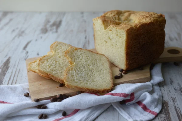 The bread with yogurt — Stock Photo, Image