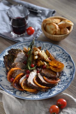 soğuk haşlanmış domuz