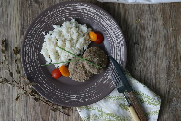 Chuletas con arroz al vapor — Foto de Stock