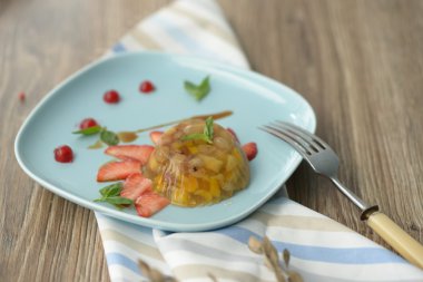 Honey jelly with raisins and dried apricots