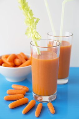 Kayısı güler yüzlü havuç