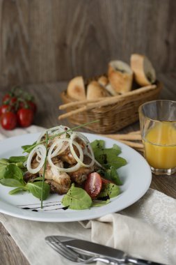 Baharatlı kanatlar (1)