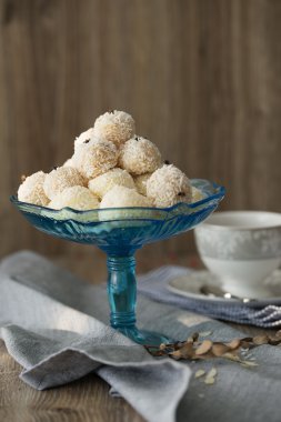 Hindistan cevizi öpücüğü (2)