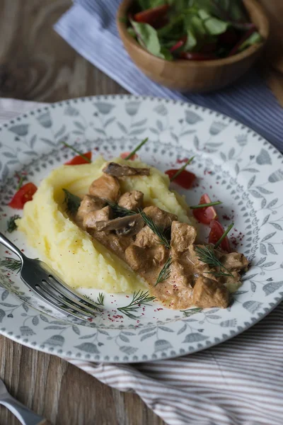 Stroganoff au poulet (3 ) — Photo