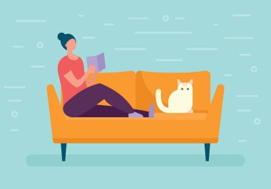 Kız kanepede kedi konseptiyle kitap okudu. Kız, kitap ve kediyle düz bir şekilde vektör illüstrasyonu