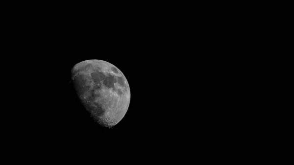 Close Beautiful Waxing Moon Glowing Night Sky Background — Stock Photo, Image