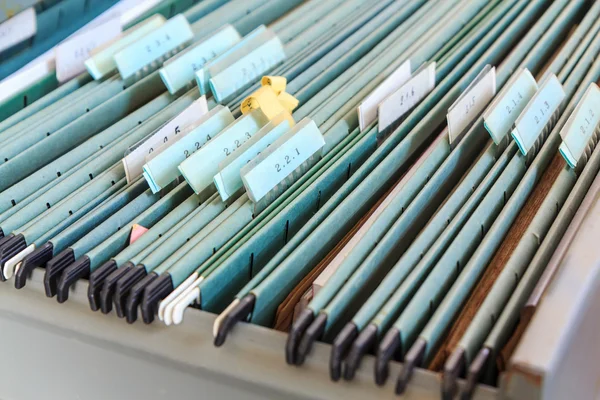 Carpetas de archivo en un archivador —  Fotos de Stock