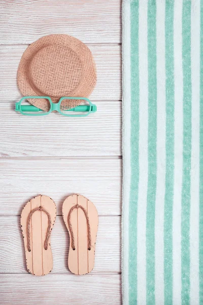 Cosas Para Las Vacaciones Verano Por Mar Zapatos Verano Chanclas —  Fotos de Stock