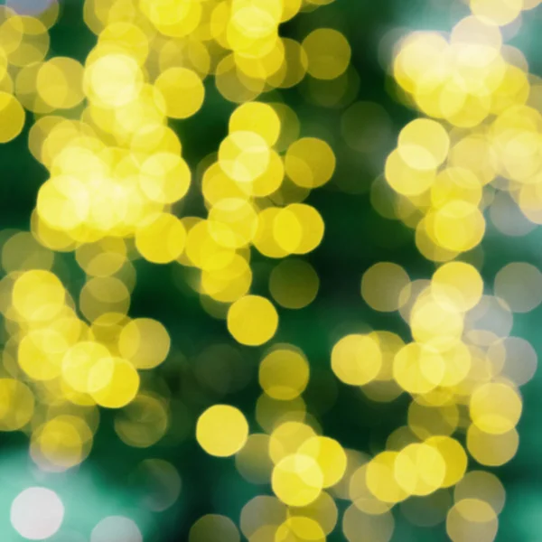 Abstrakt Suddig Ljus Grön Bakgrund Suddigt Gult Runt Glitter Julgransljus — Stockfoto