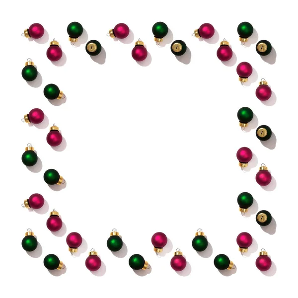 Boże Narodzenie Ramki Jaskrawo Błyszczące Małe Czerwone Zielone Okrągłe Kulki — Zdjęcie stockowe