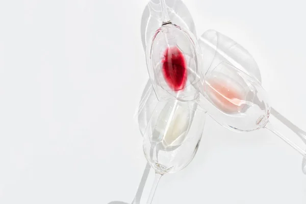 Three Wine Glasses Top View Close Red Rose White Wine — 스톡 사진