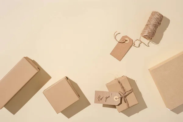 Χειροποίητα Κουτιά Δώρου Από Χαρτί Χειροτεχνίας Ετικέτες Για Επιγραφές Και — Φωτογραφία Αρχείου
