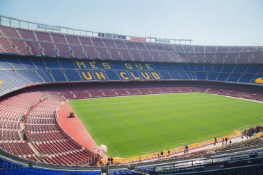 Boş bir Nou Kampı stadyumu FC Barcelona için ev sahipliği yapıyor.