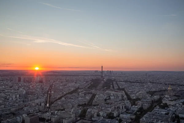 Blick Auf Den Eiffelturm Und Die Stadt Paris Bei Sonnenuntergang — Stockfoto