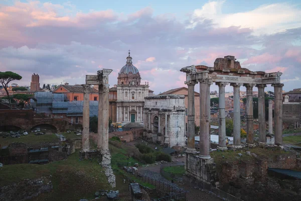 Wieczorny Widok Historycznych Ruin Rzymskiego Forum Wzgórza Palatino Rzymie Włochy — Zdjęcie stockowe