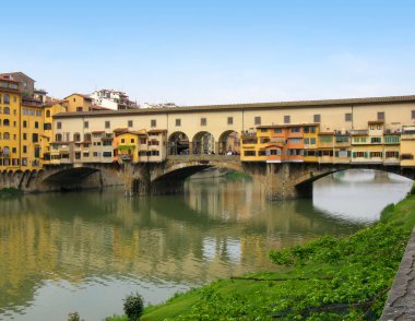 Köprü Ponte Vecchio Arno Nehri üzerinde