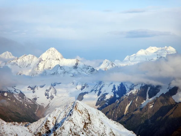 Bezenghi-Berge am Kaukasus — Stockfoto