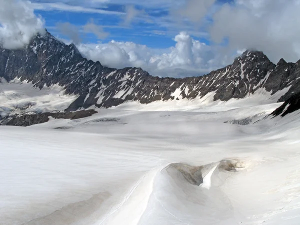 Caucasus Bezenghi Dağları — Stok fotoğraf