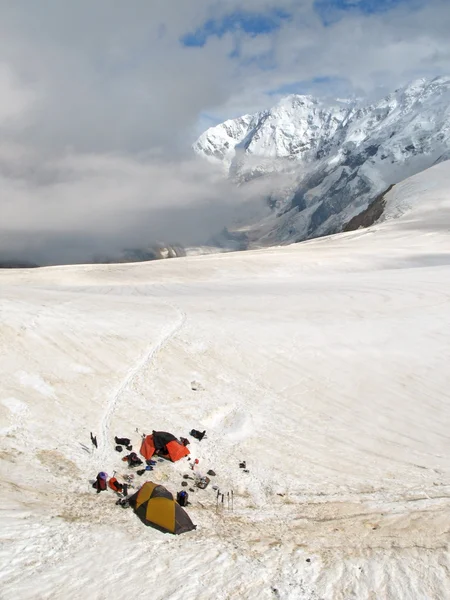 Mountain climbing base camp — Stock Photo, Image