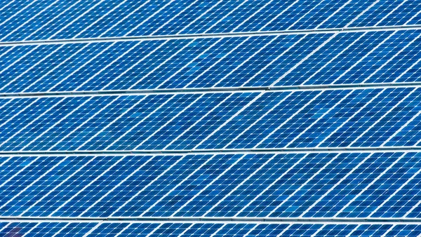 Painéis de energia solar — Fotografia de Stock