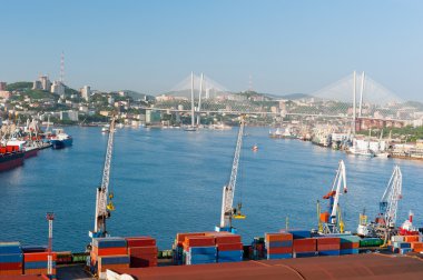 Konteyner terminali Rus bağlantı noktasında