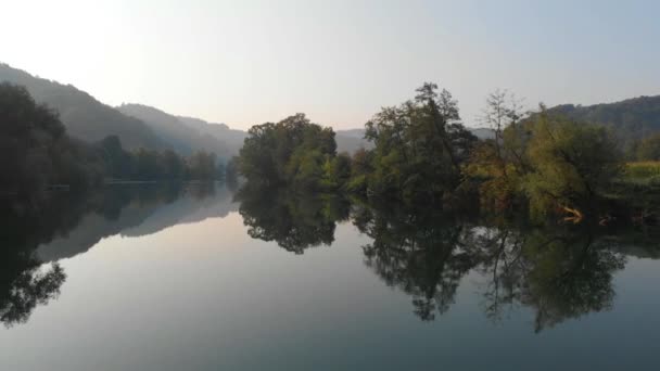 Mattina Presto Vista Aerea Del Fiume — Video Stock