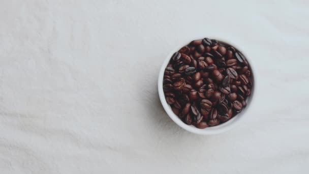 Café Céramique Blanche Vaisselle Sur Mat Blanc — Video