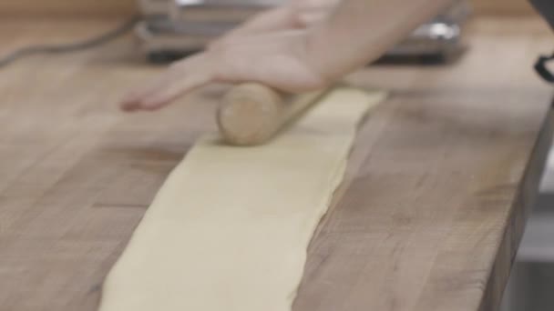 Verse Pasta Wordt Met Hand Gerold Keuken Van Een Restaurant — Stockvideo