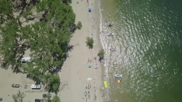 านบนทางอากาศลงย งชายหาดใน Glendo Wyoming — วีดีโอสต็อก