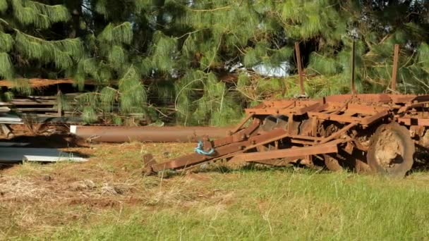 Machine Labourage Agricole Rouillée Dilatée Pan Droit — Video