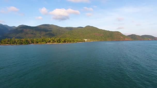 Luchtfoto Panorama Adembenemend Landschap Van Thailand Kustlijn Koh Chang District — Stockvideo