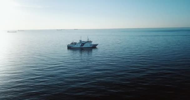 Drone Tiro Barco Mar Báltico — Vídeos de Stock