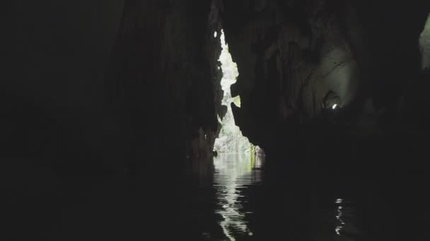 Пещерный Тур Реке Виналес Куба — стоковое видео