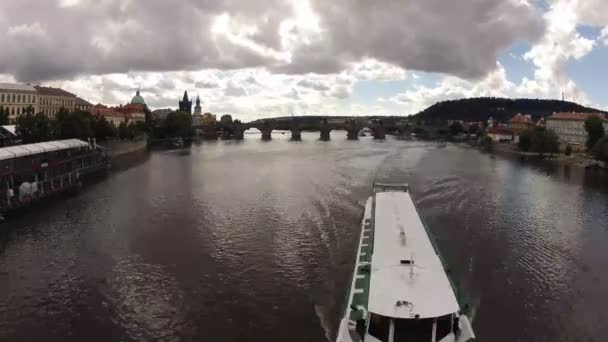 Χρονικό Όριο Των Σκαφών Στον Ποταμό Στην Ουγγαρία — Αρχείο Βίντεο