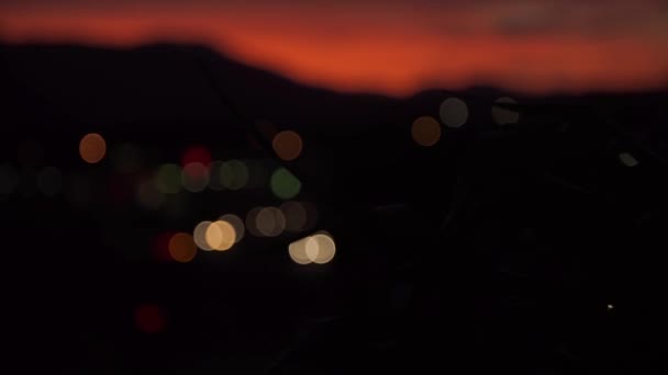 赤い夕日と暗い光 — ストック動画