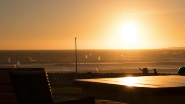 Timelapse Wideo Surflocation Big Bay Republice Południowej Afryki Windsurferów Zdjęciu — Wideo stockowe