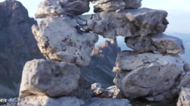 Panela Pequeno Arco Rochoso Panorama Deslumbrante Alm Sísser Dolomites Sudtirol — Vídeo de Stock