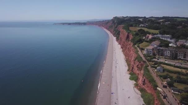 Повітряний Вид Мальовничі Кам Яні Пляжі Бадлі Салтертона Невелике Містечко — стокове відео