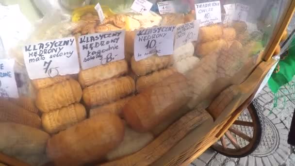 Filmagem Carrinho Queijo Polonês — Vídeo de Stock