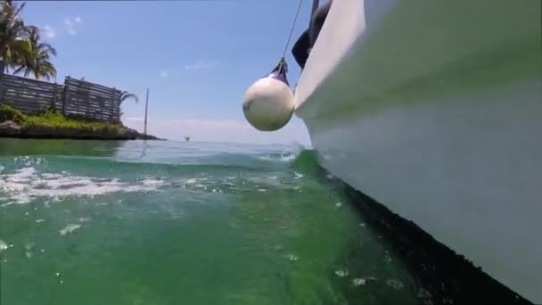 Filmagem Câmera Lenta Lado Barco Mergulho Cozumel México — Vídeo de Stock