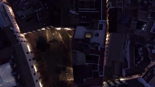 低潮位下でのフランス モンサンミシェル城の軌道スローモーション空中撮影 — ストック動画