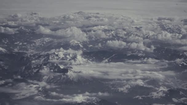 Авиационные Швейцарские Альпы Заснеженные Величественные Горы Швейцария Основные Природные Особенности — стоковое видео