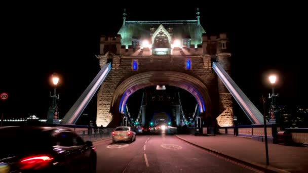 Tower Bridge Ingång Med Bil London — Stockvideo