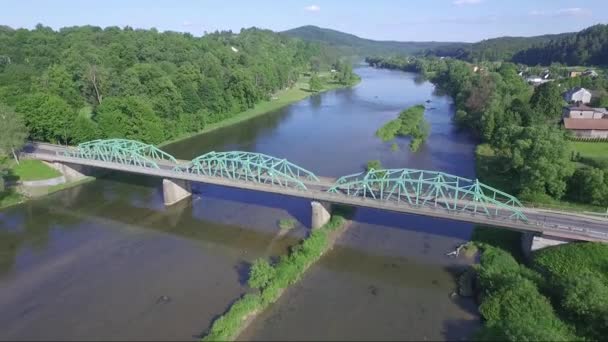 Vuelo Sobre Puente Río Fuerte Polonia — Vídeos de Stock