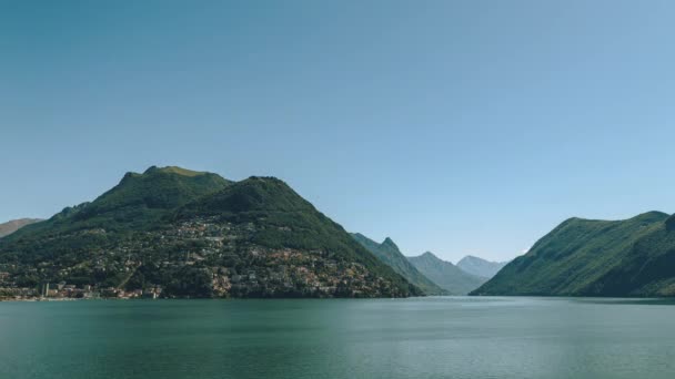 Časová Prodleva Jezera Lugano Během Dne Včetně Jasného Nebe Pohybujících — Stock video