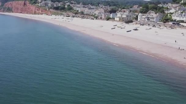 Aerial Static Crop Sopra Oceano Calmo Aumento Rivelare Città Budleigh — Video Stock