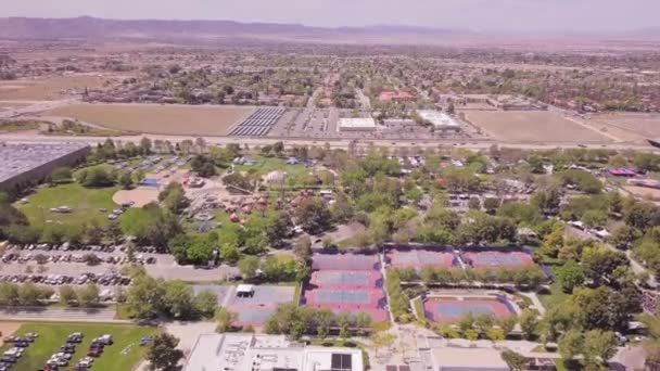 加州兰开斯特的安泰洛普山谷集市的空中景观 — 图库视频影像
