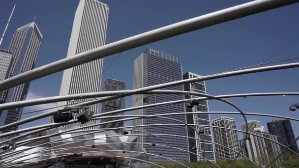 Chicago Sunny Day Джей Прикер Павилион Chicago Skyline Заднем Плане — стоковое видео