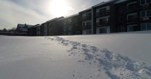 新罕布什尔州冬天的雪 山区度假 — 图库视频影像