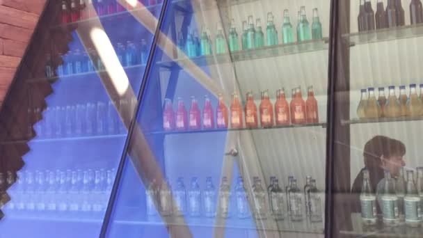 Pantalla Botellas Refresco Refresco — Vídeos de Stock